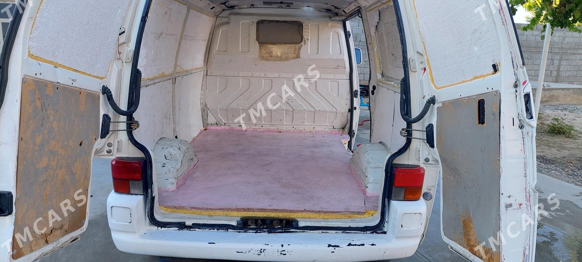 Volkswagen Transporter 2003 - 80 000 TMT - Arzuw - img 7