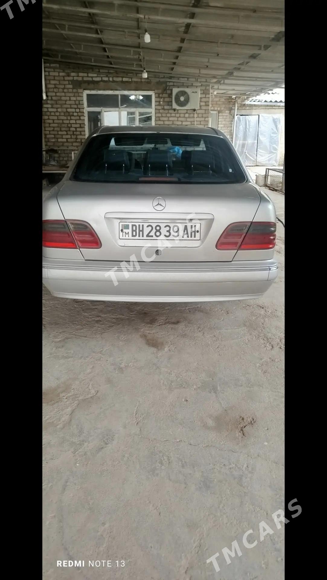 Mercedes-Benz E320 2001 - 120 000 TMT - Ýolöten - img 4