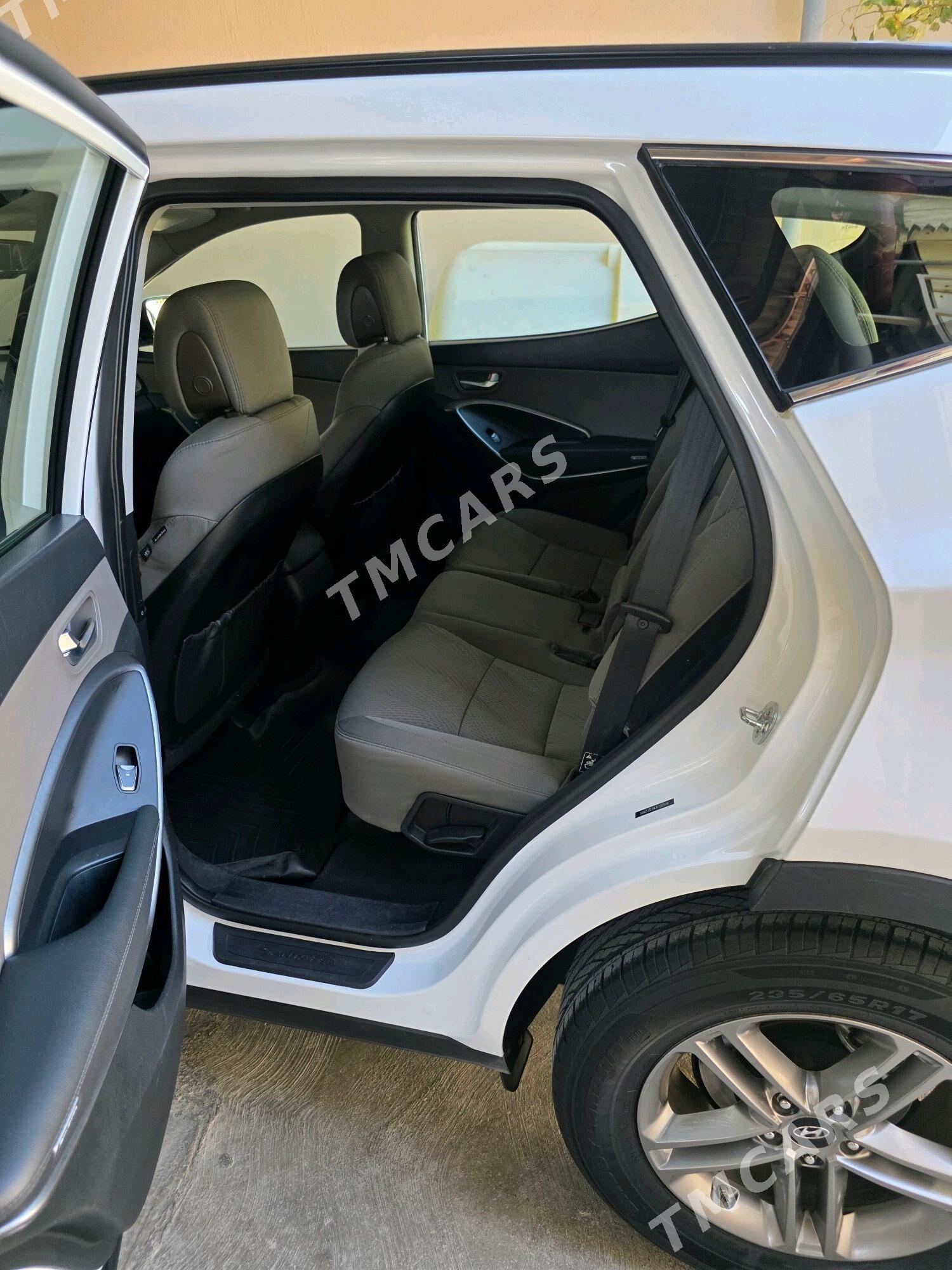Hyundai Santa Fe 2018 - 275 000 TMT - Aşgabat - img 2