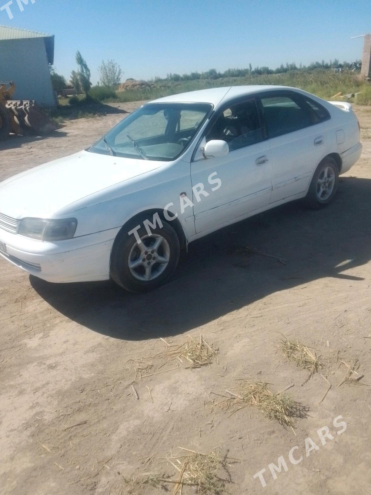 Toyota Carina 1995 - 45 000 TMT - Акдепе - img 6