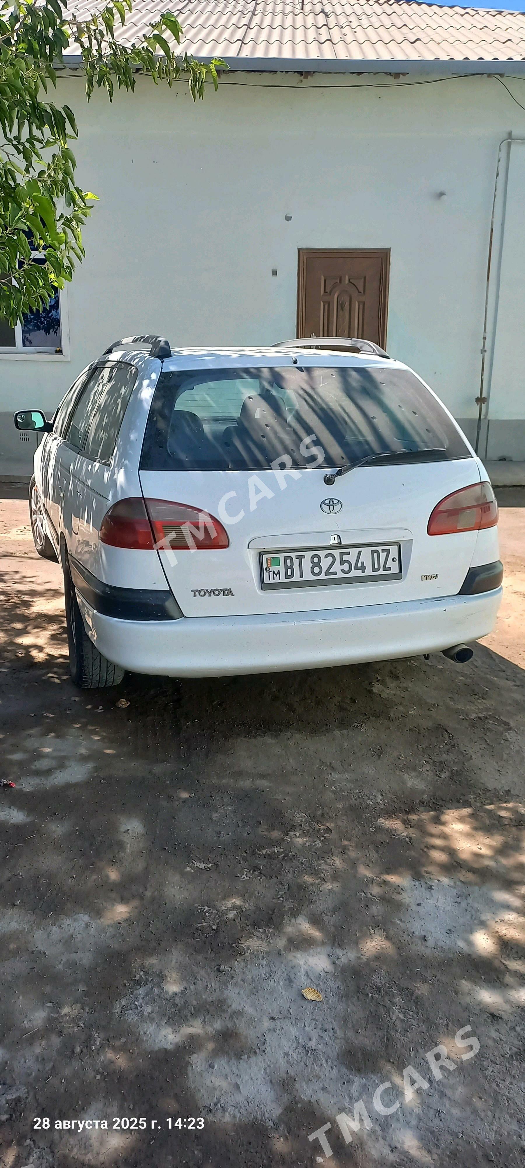 Toyota Avensis 2001 - 79 000 TMT - Дашогуз - img 4