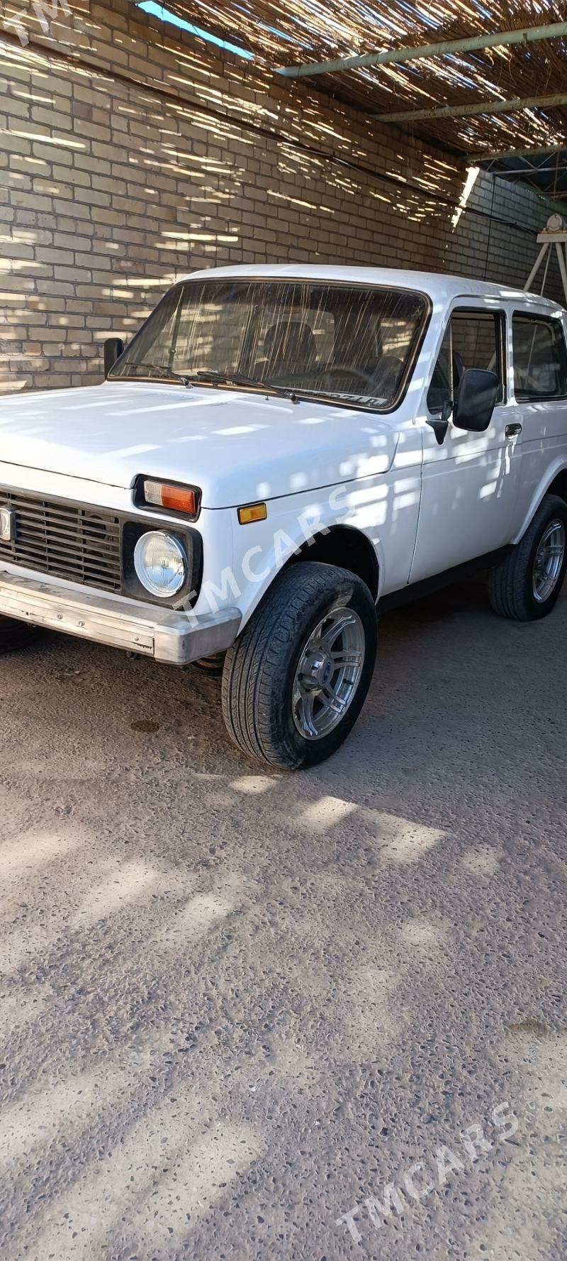 Lada Niva 1983 - 30 000 TMT - Farap - img 6