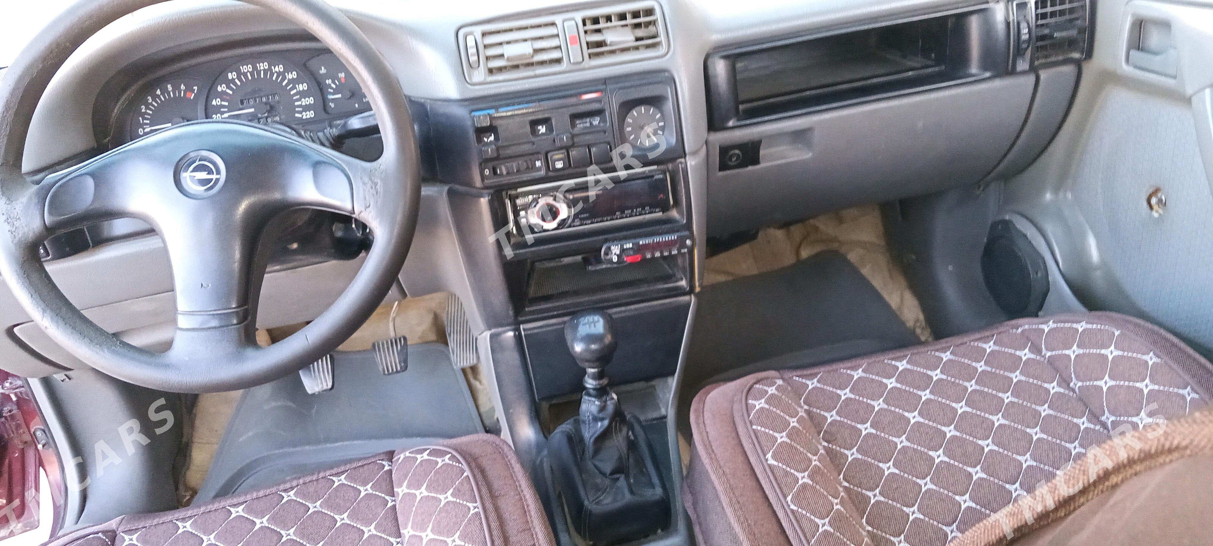 Opel Vectra 1993 - 40 000 TMT - Mary - img 2