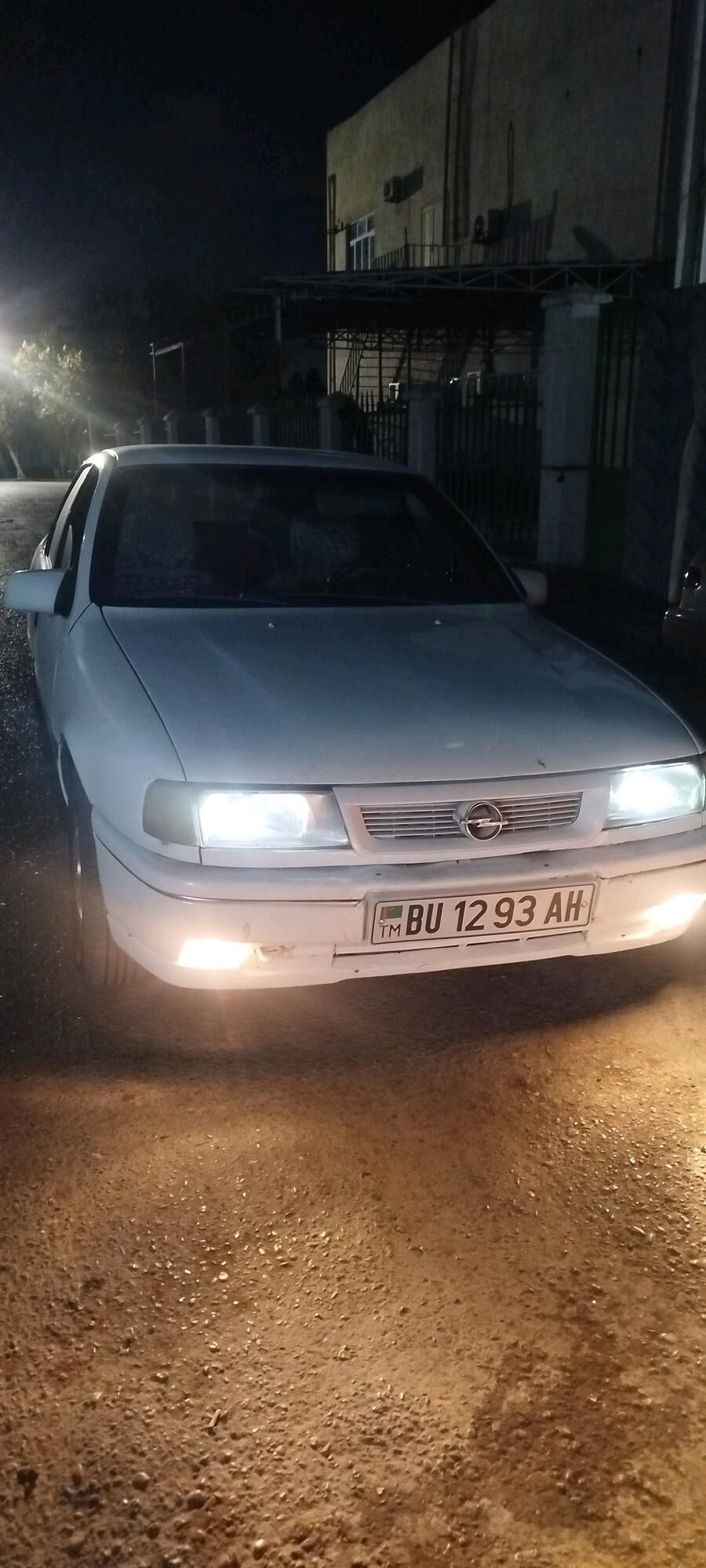 Opel Vectra 1992 - 35 000 TMT - Анев - img 5