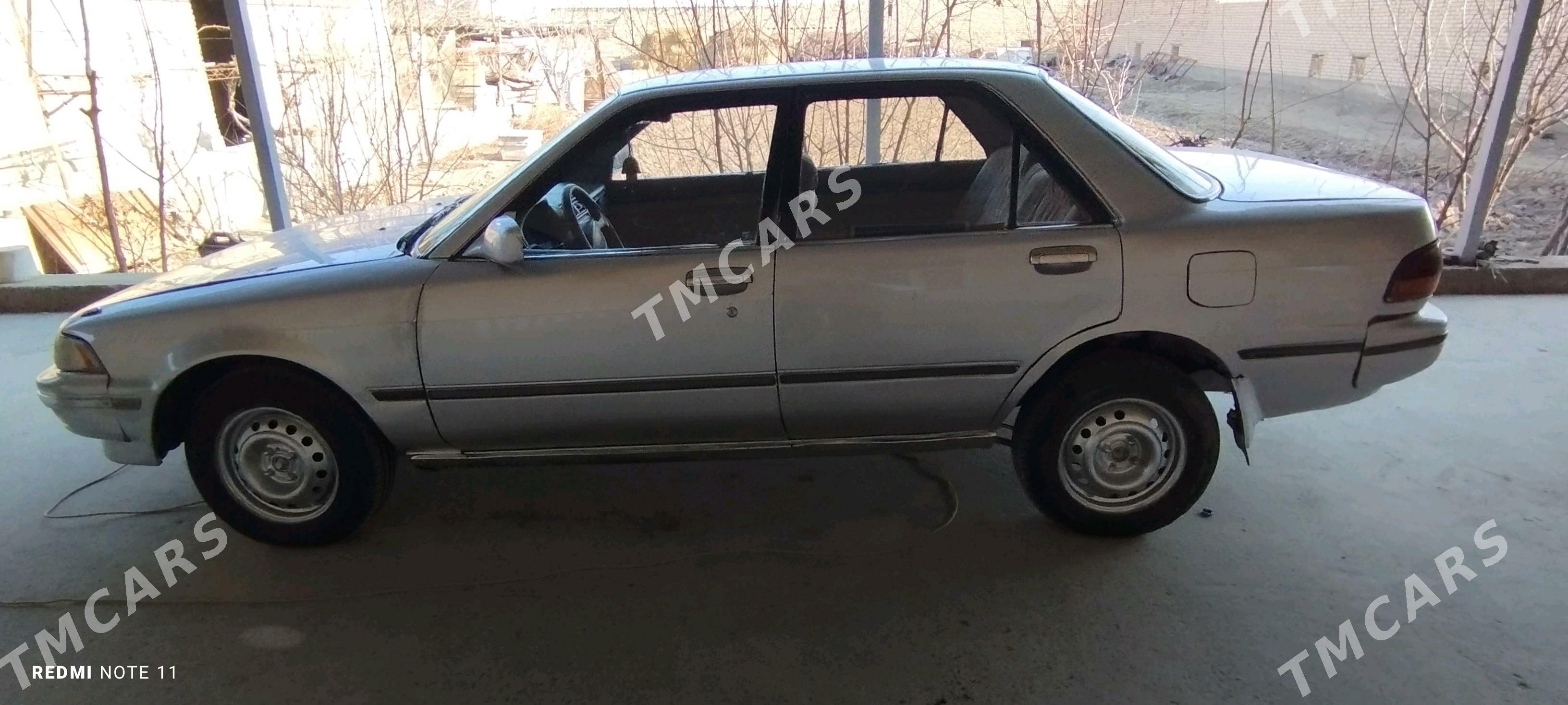 Toyota Carina 1991 - 25 000 TMT - Дянев - img 4