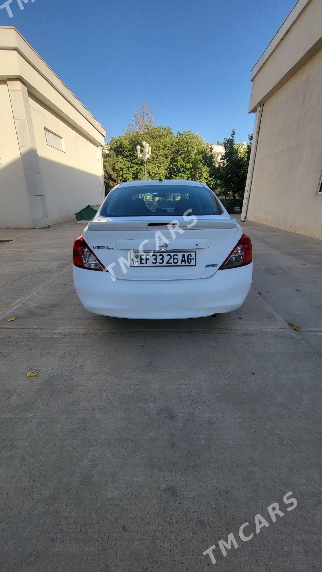 Nissan Versa 2013 - 123 000 TMT - Ашхабад - img 3