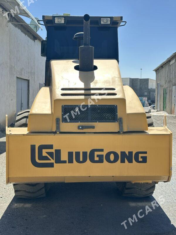 Lugong CLG6114E 2011 - 500 000 TMT - 11 мкр - img 4