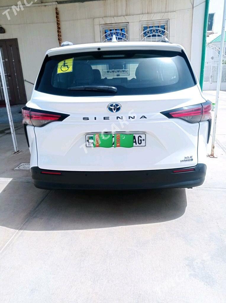 Toyota Sienna 2022 - 540 000 TMT - Чоганлы - img 2