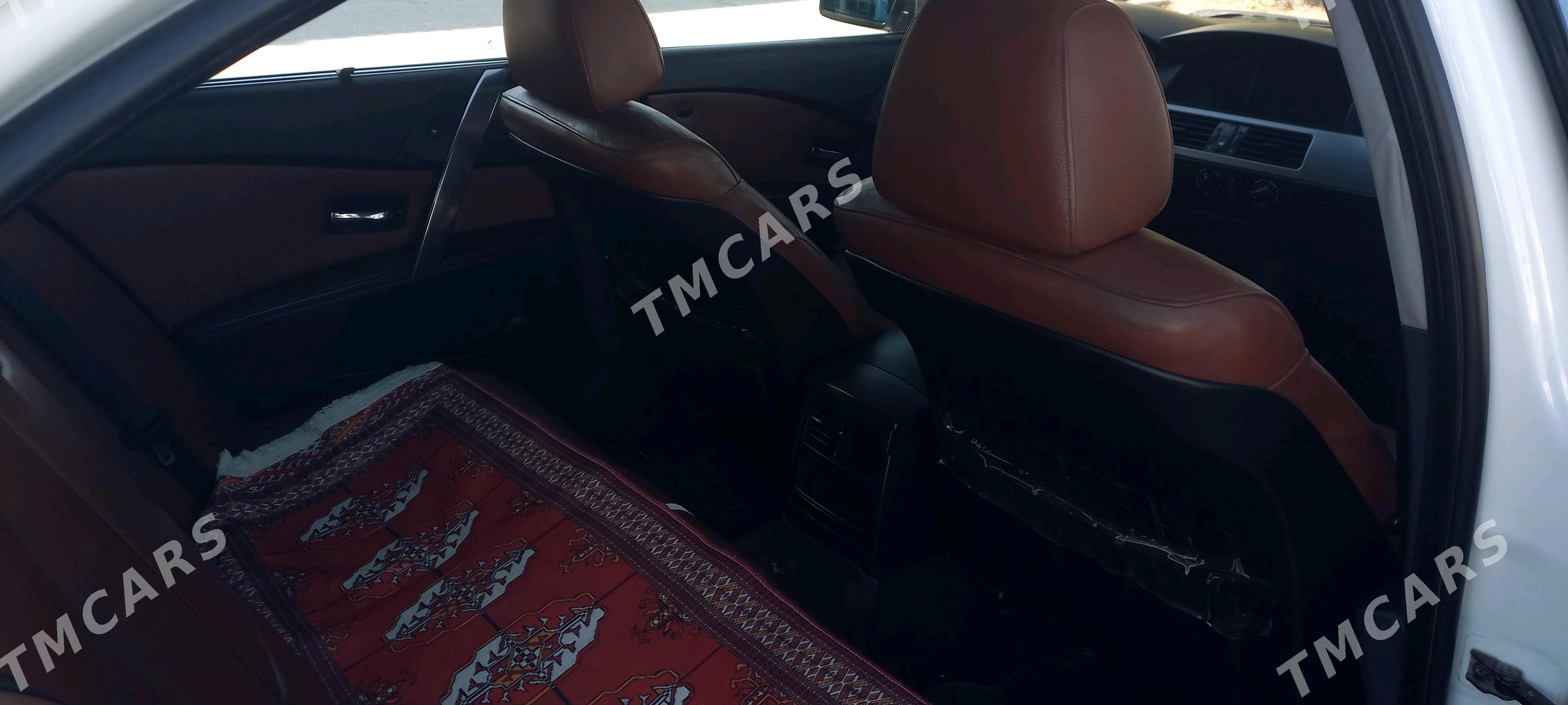 BMW E60 2004 - 160 000 TMT - Балканабат - img 5