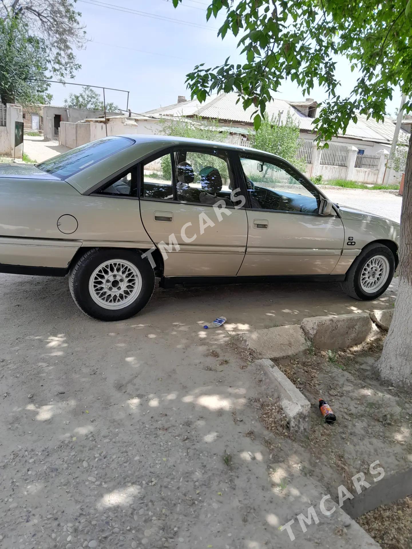 Opel Omega 1989 - 45 000 TMT - Tagtabazar - img 4