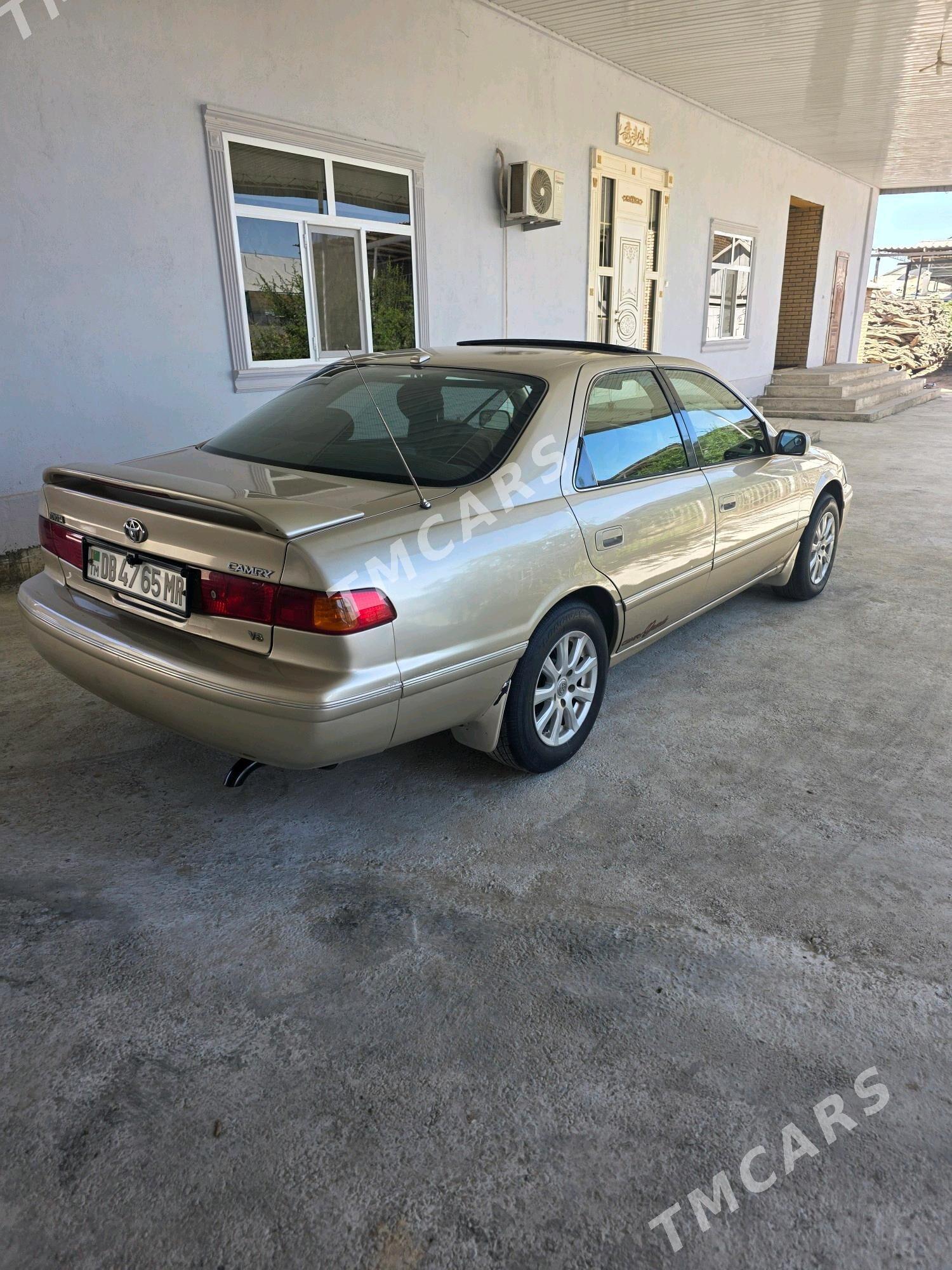 Toyota Camry 1998 - 140 000 TMT - Сакарчага - img 4