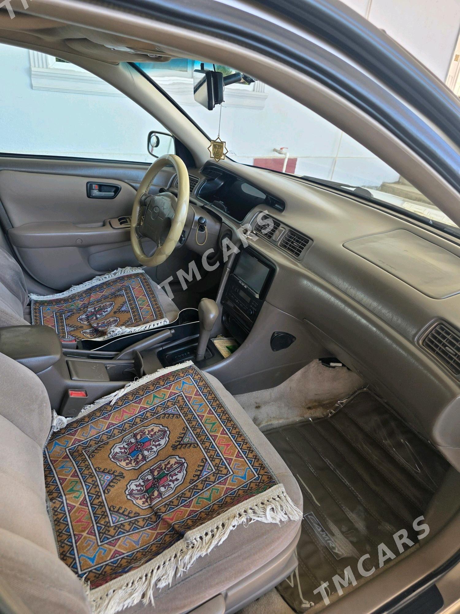 Toyota Camry 1998 - 140 000 TMT - Сакарчага - img 6