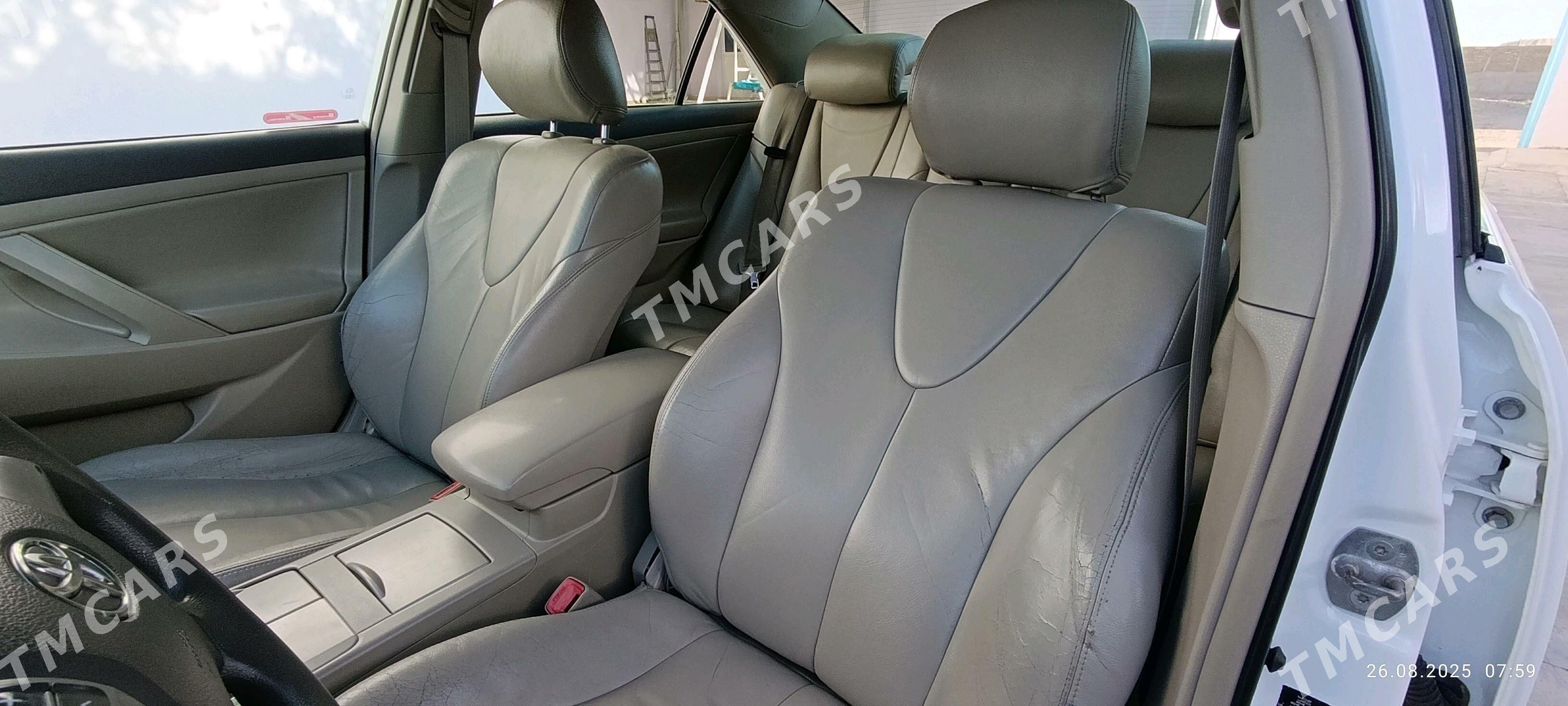 Toyota Camry 2010 - 175 000 TMT - Гызыларбат - img 3