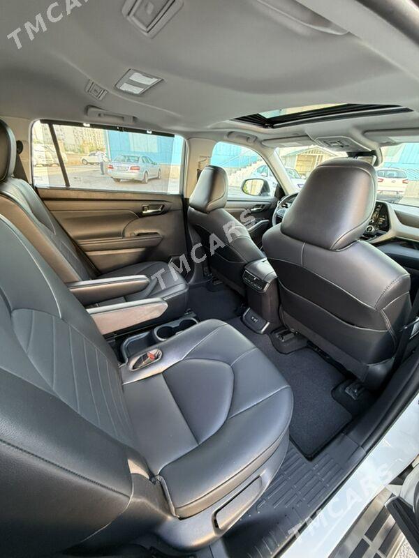 Toyota Highlander 2022 - 570 000 TMT - Aşgabat - img 8