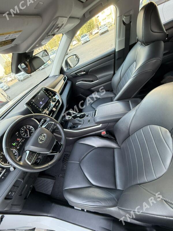 Toyota Highlander 2022 - 570 000 TMT - Aşgabat - img 9