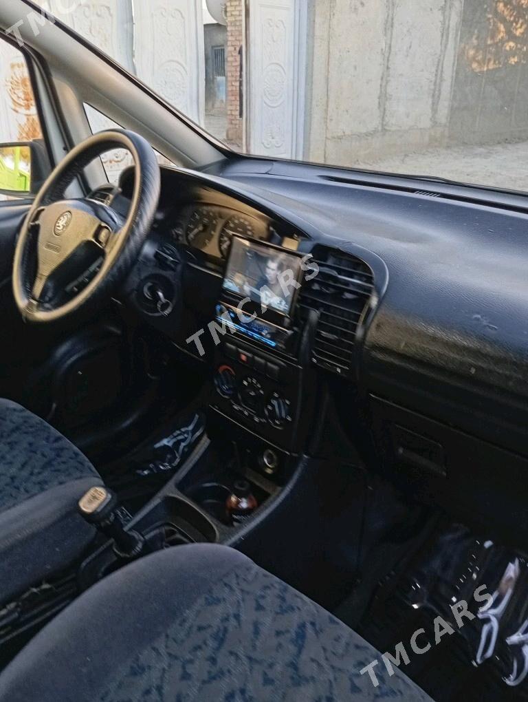 Opel Zafira 1999 - 75 000 TMT - Бахарден - img 8