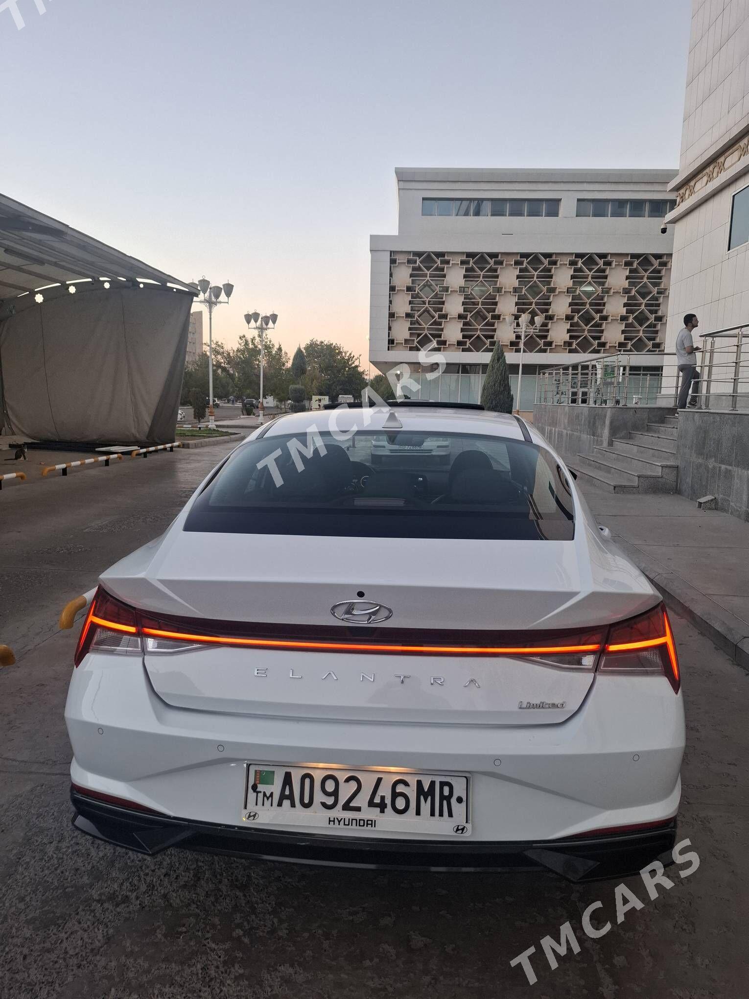 Hyundai Elantra 2022 - 270 000 TMT - Aşgabat - img 2