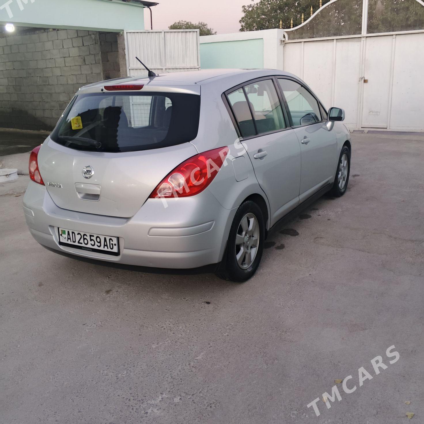 Nissan Versa 2010 - 135 000 TMT - Бузмеин - img 5