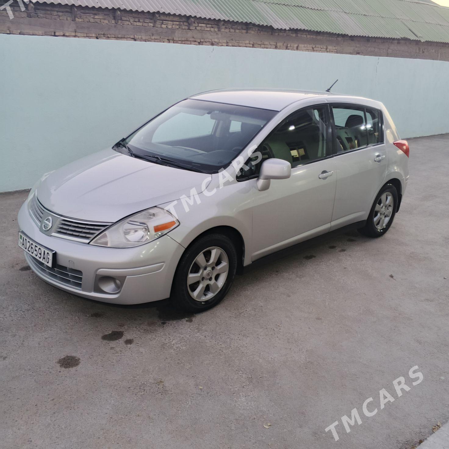 Nissan Versa 2010 - 135 000 TMT - Бузмеин - img 2