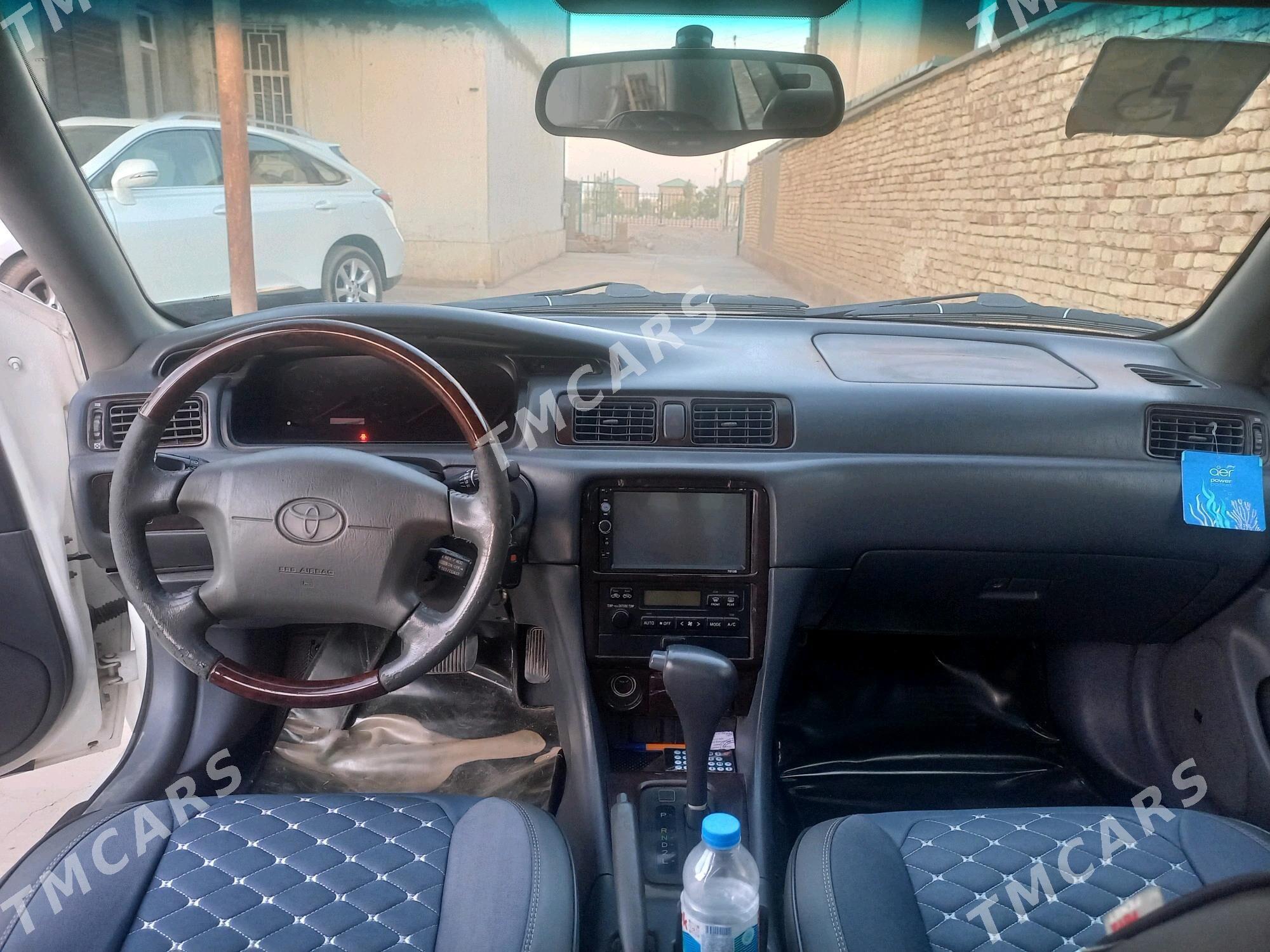 Toyota Camry 2001 - 146 000 TMT - Daşoguz - img 2