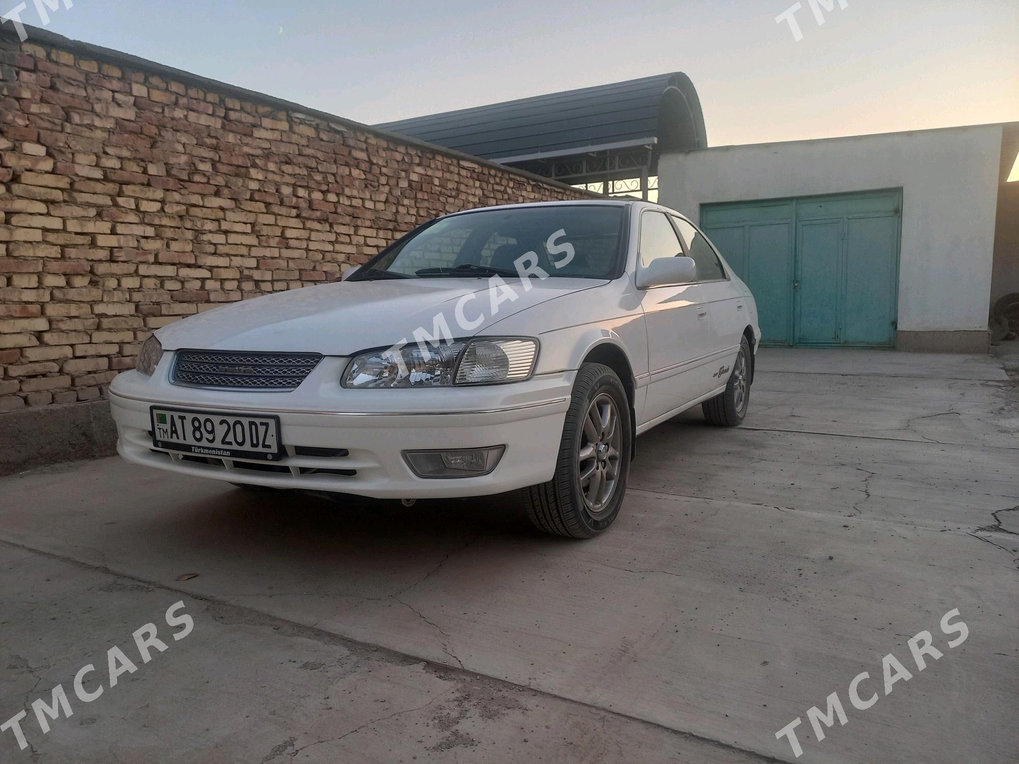 Toyota Camry 2001 - 146 000 TMT - Daşoguz - img 4