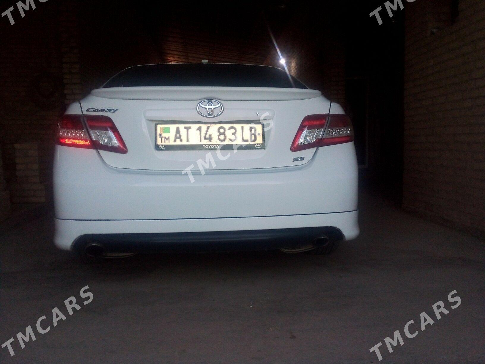 Toyota Camry 2010 - 185 000 TMT - Saýat - img 4