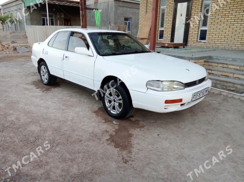 Toyota Camry 1993 - 73 000 TMT - Мары - img 4