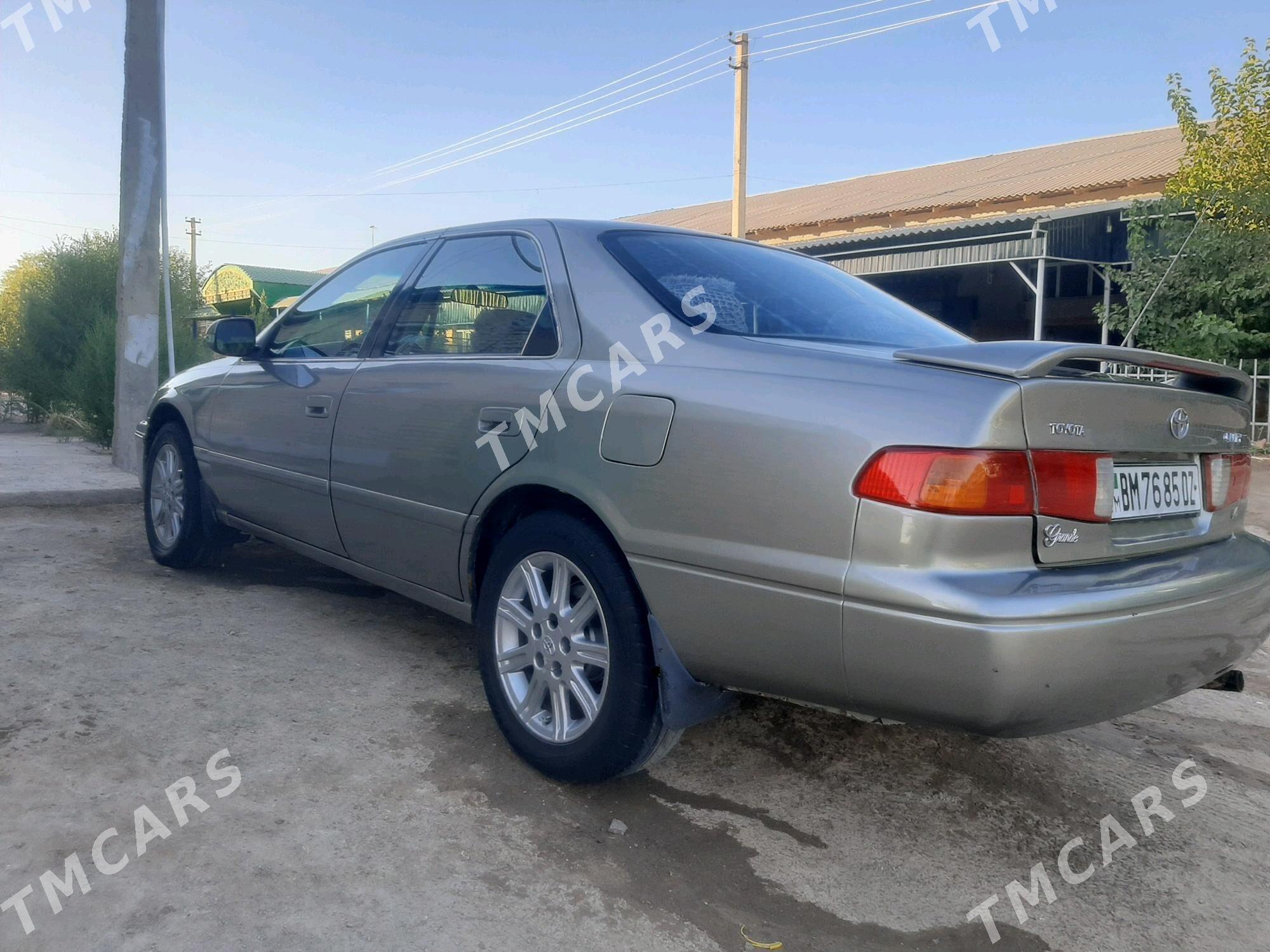 Toyota Camry 2001 - 145 000 TMT - Köneürgenç - img 2