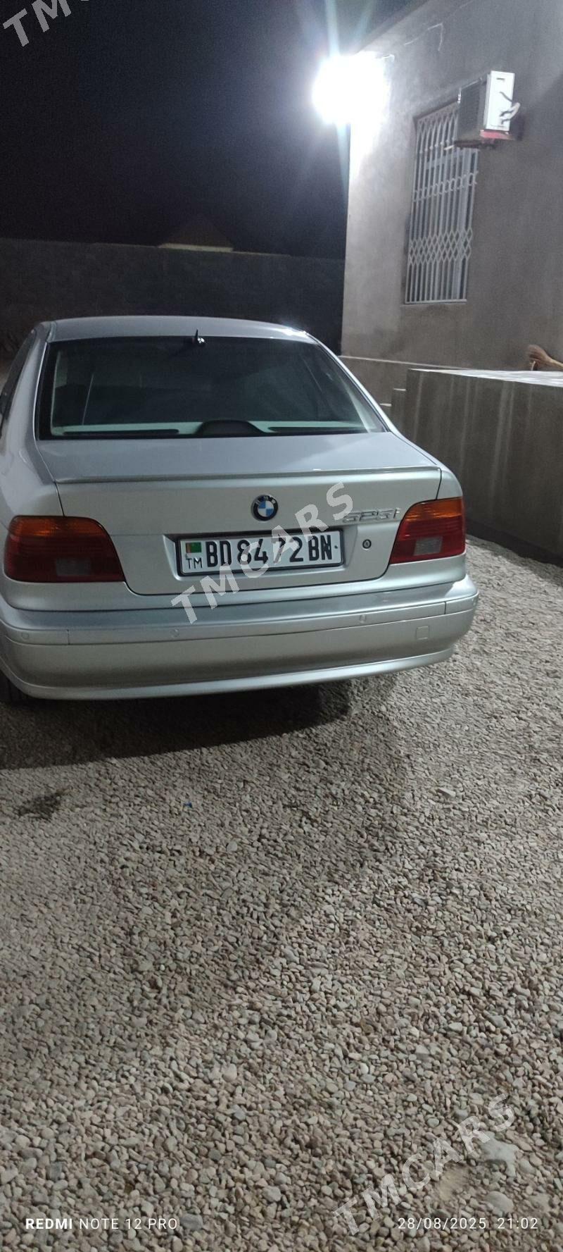 BMW 525 2002 - 120 000 TMT - Балканабат - img 3