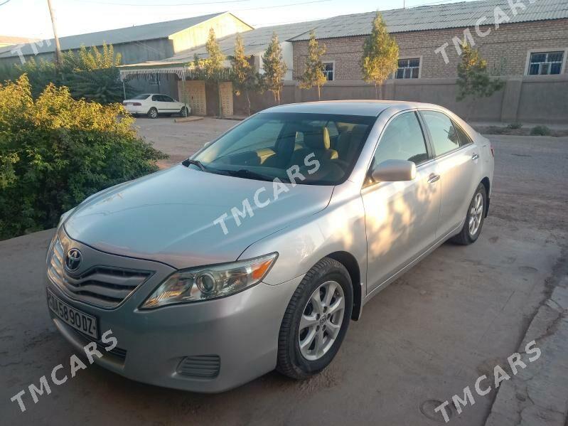 Toyota Camry 2011 - 220 000 TMT - Кёнеургенч - img 4