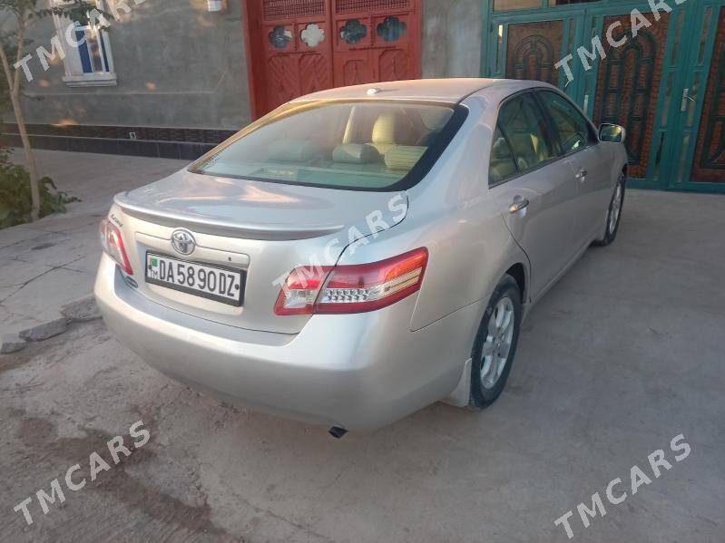 Toyota Camry 2011 - 220 000 TMT - Кёнеургенч - img 5