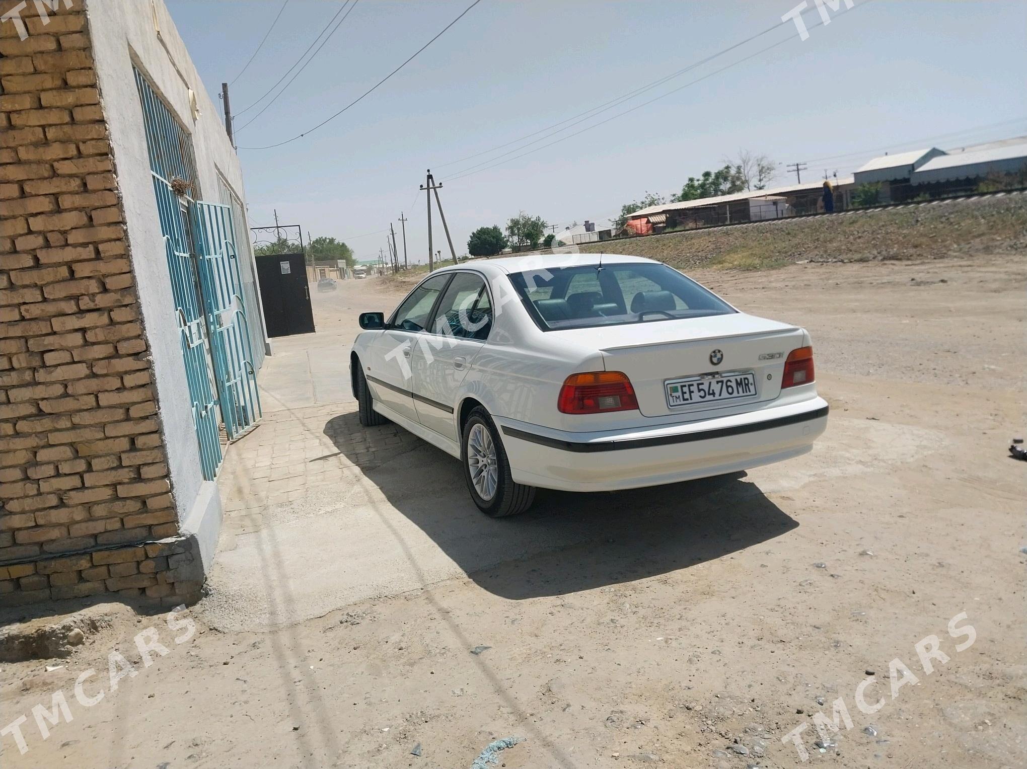 BMW E39 2002 - 130 000 TMT - Ýolöten - img 2