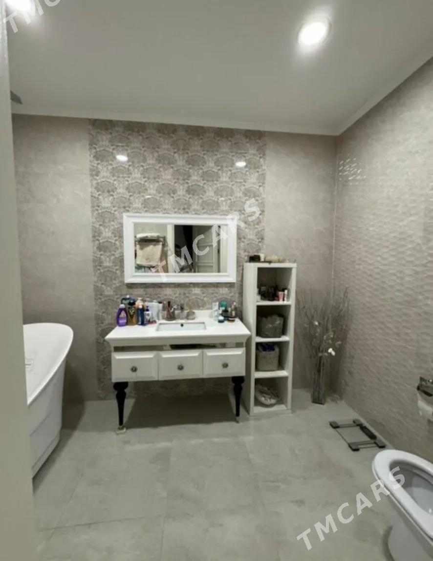 4 ком Элитка Ата Турка 190 кв² - Улица Ататурка - img 8