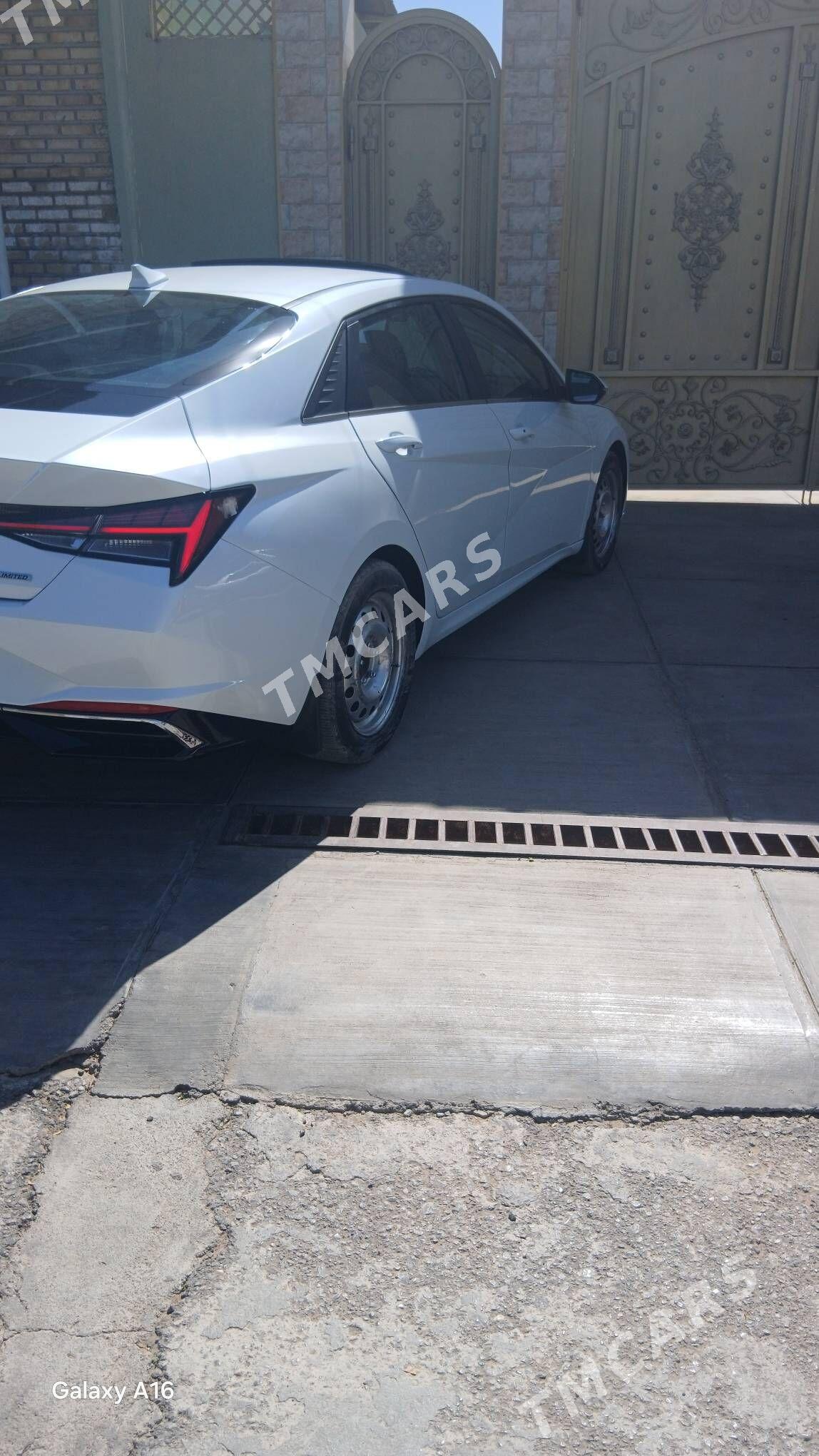 Hyundai Elantra 2021 - 263 000 TMT - Aşgabat - img 6