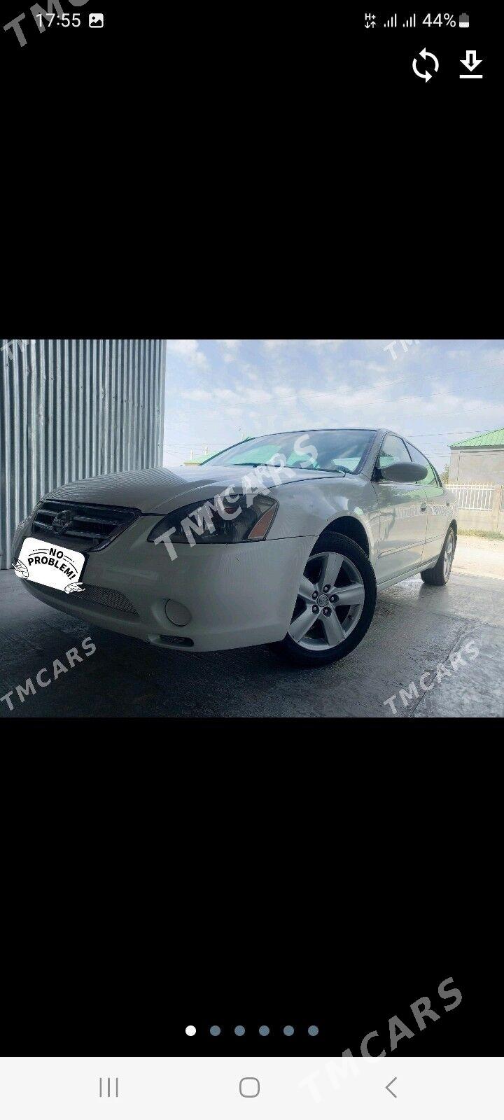 Nissan Altima 2003 - 70 000 TMT - Мары - img 2