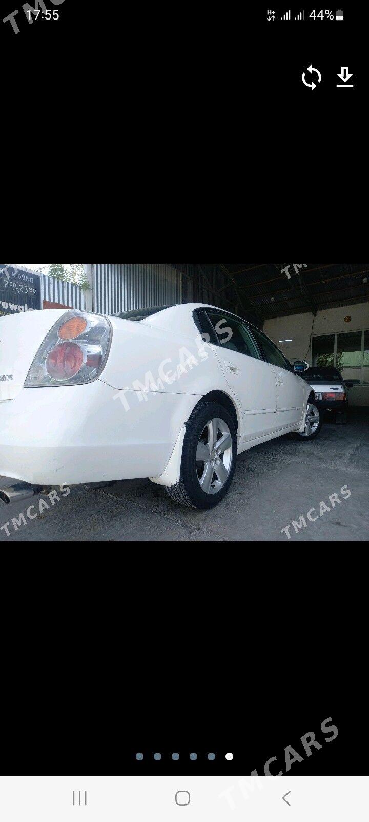 Nissan Altima 2003 - 70 000 TMT - Мары - img 3