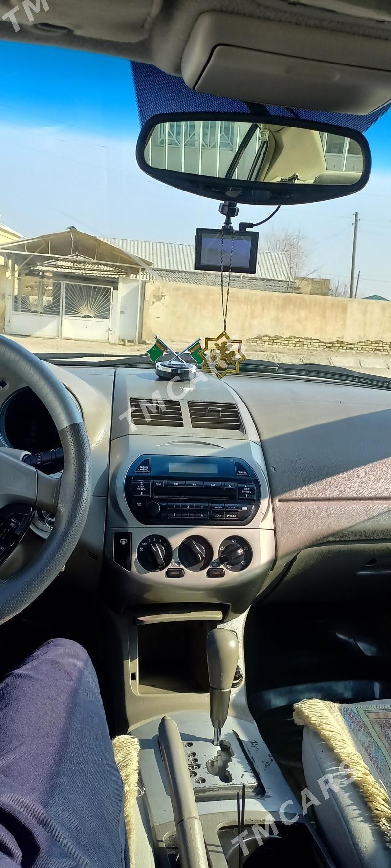 Nissan Altima 2003 - 70 000 TMT - Мары - img 10