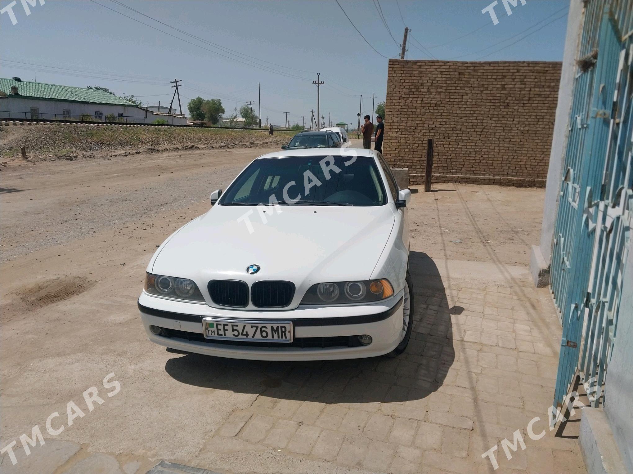 BMW E39 2002 - 130 000 TMT - Ýolöten - img 4