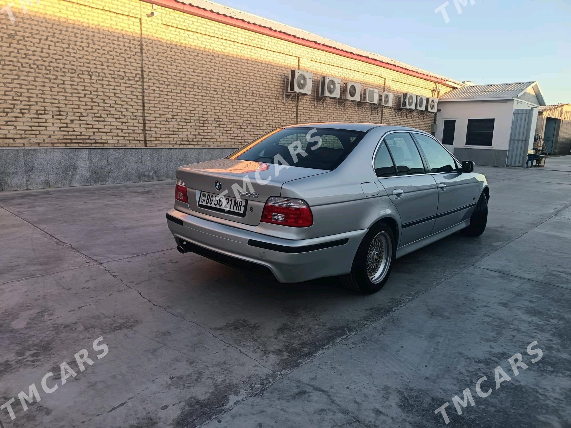 BMW E39 2000 - 95 000 TMT - Mary - img 3