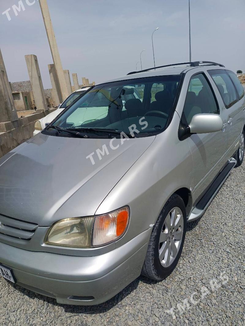 Toyota Sienna 2001 - 170 000 TMT - Bäherden - img 4