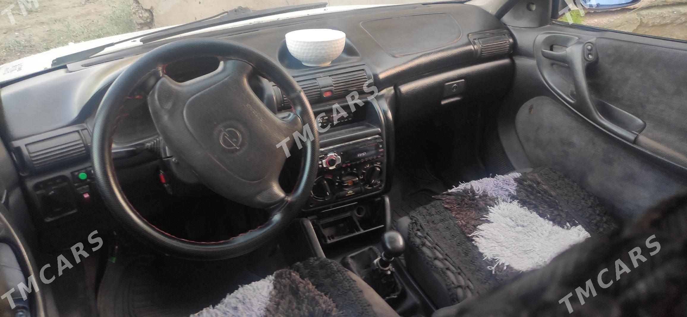 Opel Astra 1994 - 30 000 TMT - Seýdi - img 2