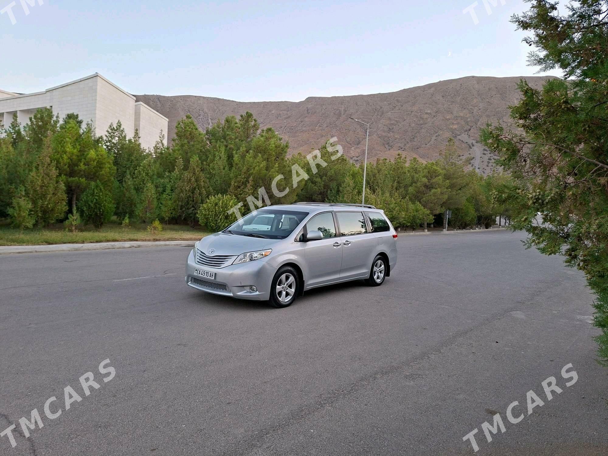 Toyota Sienna 2013 - 295 000 TMT - Bäherden - img 4