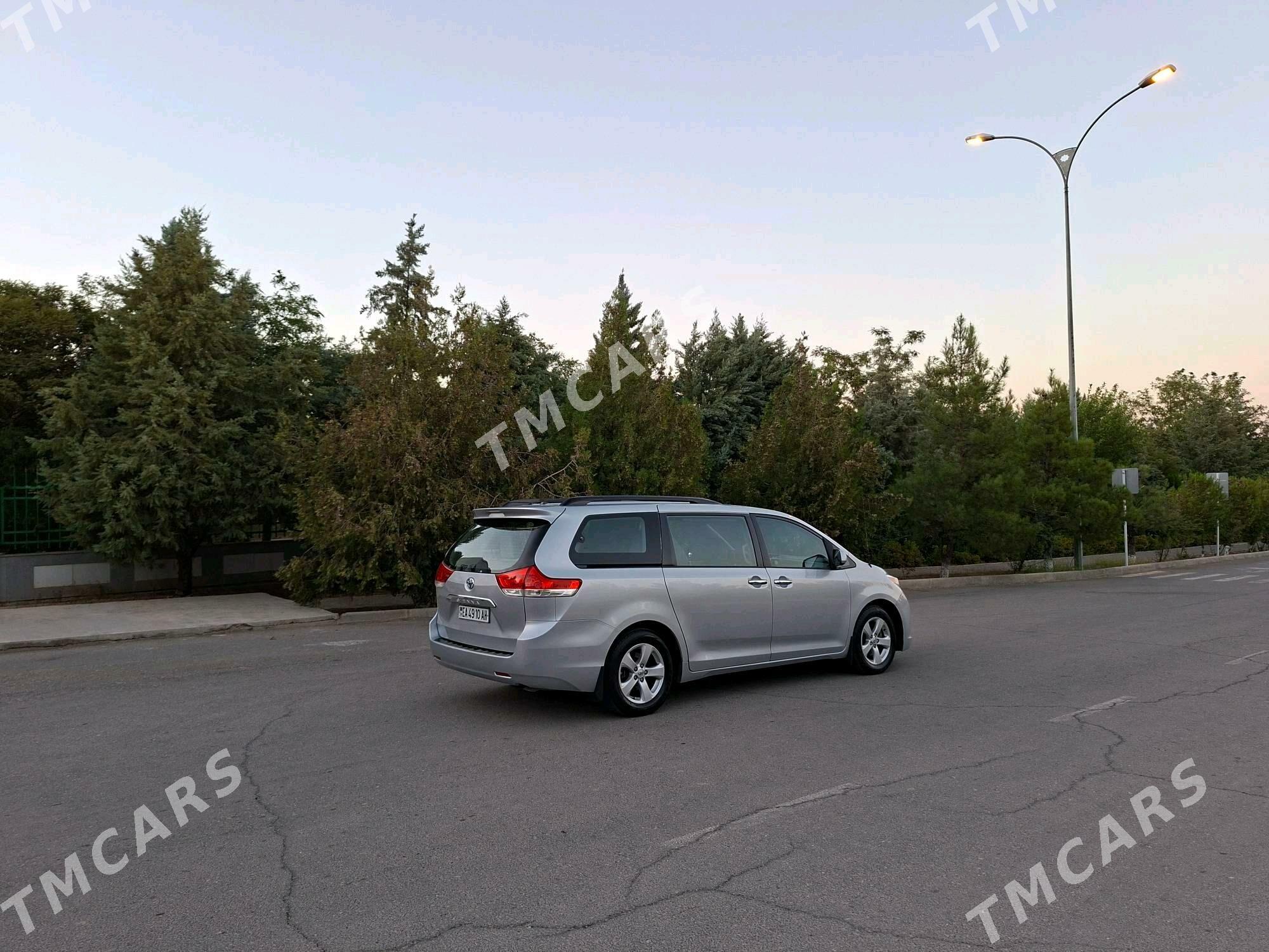 Toyota Sienna 2013 - 295 000 TMT - Bäherden - img 5
