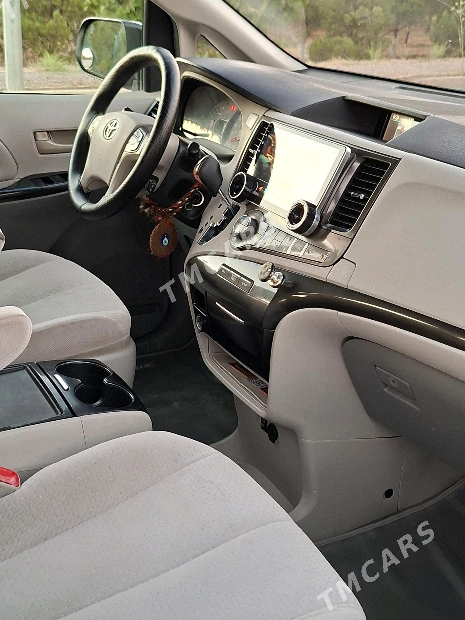 Toyota Sienna 2013 - 295 000 TMT - Bäherden - img 7