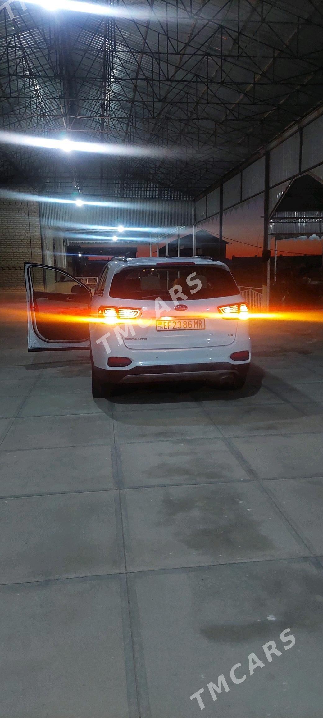 Kia Sorento 2020 - 300 000 TMT - Baýramaly - img 10