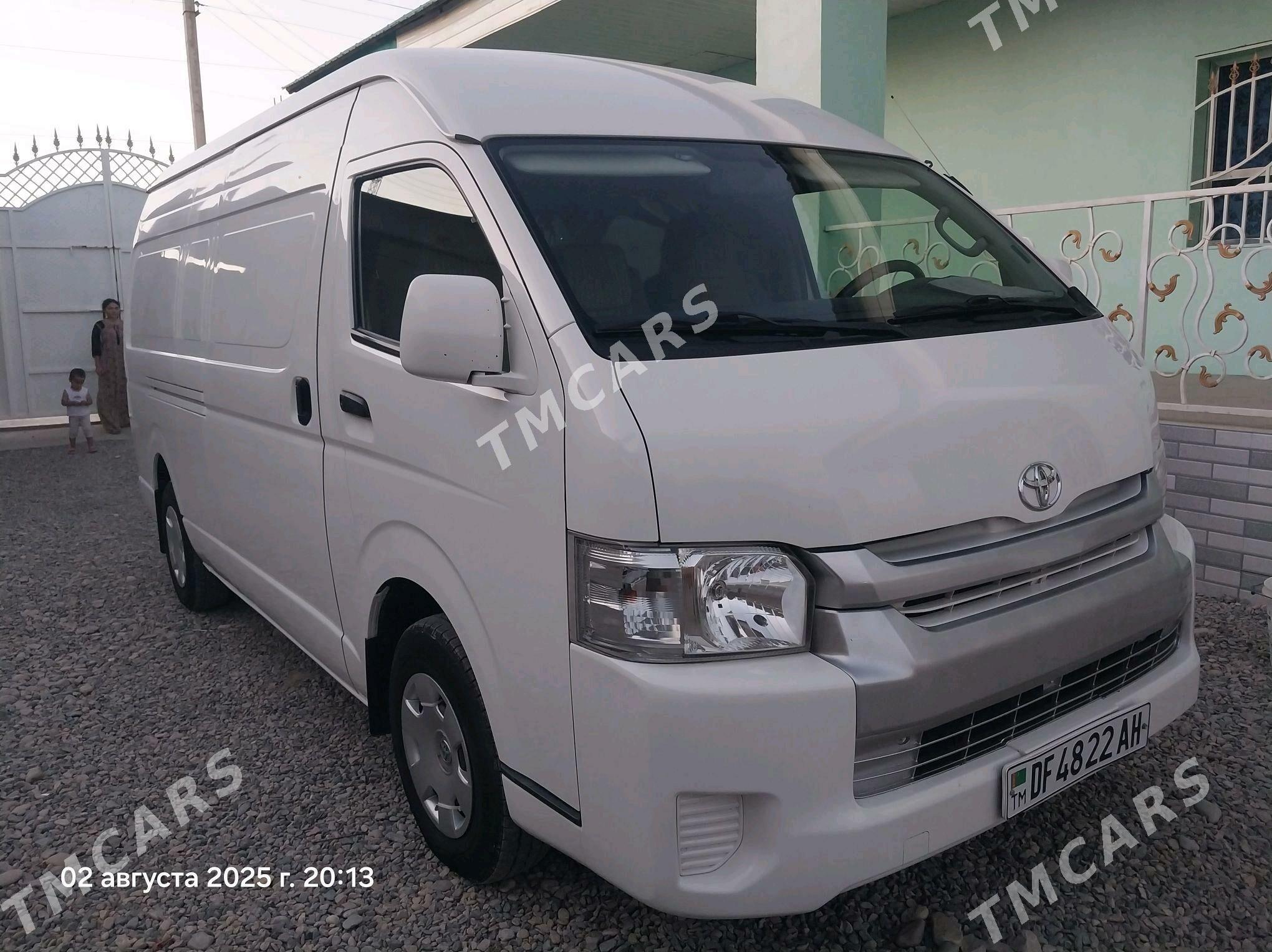 Toyota Hiace 2014 - 370 000 TMT - Tejen - img 3