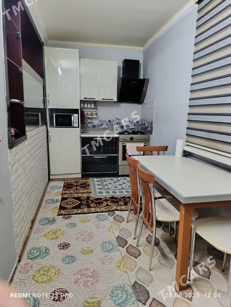 Ipateka 10 mkr 4/1 etazy 2 kom - Ашхабад - img 8