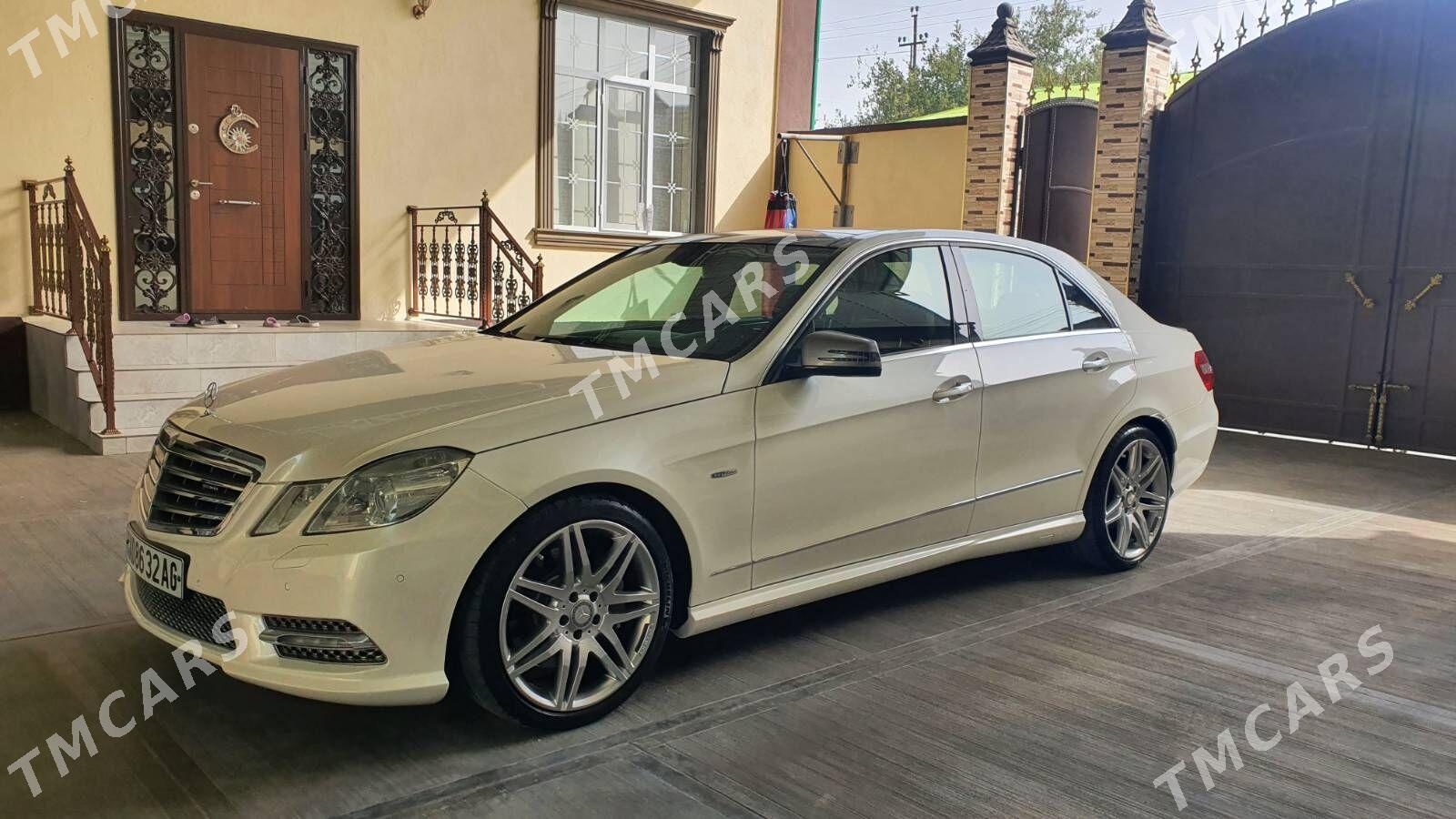 Mercedes-Benz E350 2013 - 500 000 TMT - Чоганлы - img 6