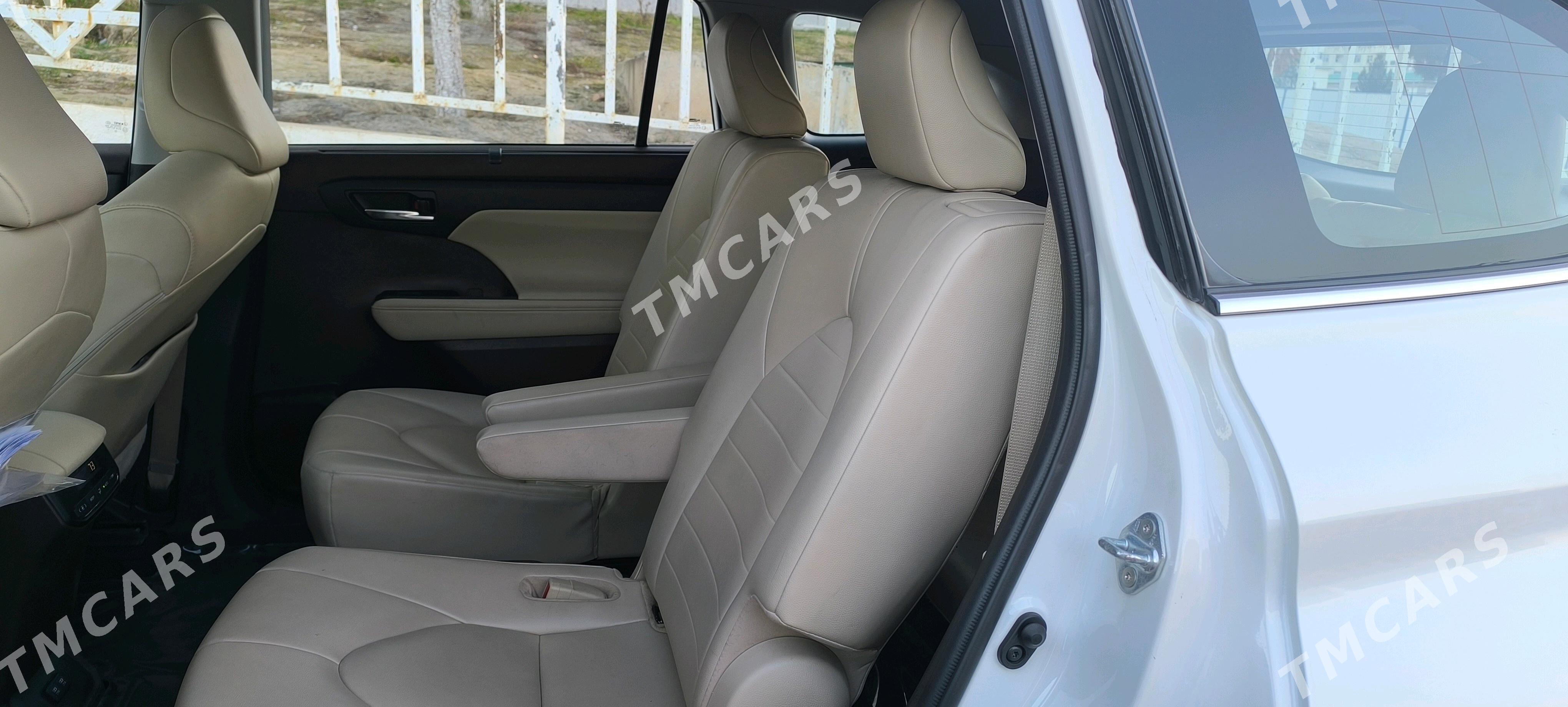 Toyota Highlander 2021 - 600 000 TMT - Parahat 8 - img 2