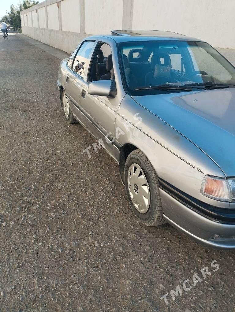 Opel Vectra 1993 - 47 000 TMT - Türkmenabat - img 4